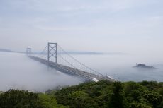 大鳴門橋（霧）